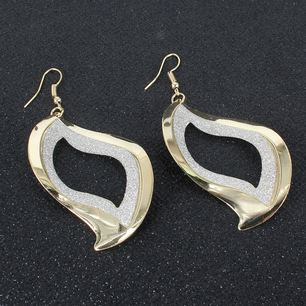 Style Earrings Geometric Hollow Frosted Earrings Simple Fashion Wild Earrings Wholesale Nihaojewelry display picture 2