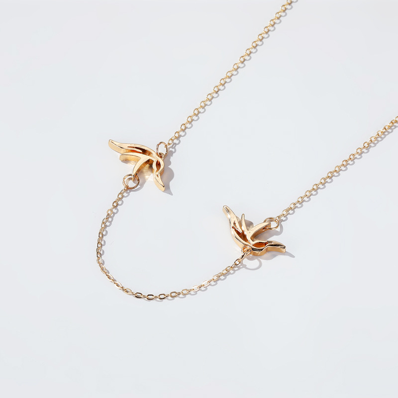 New Necklace Hollow Peace Pigeon Clavicle Chain Hollow Simple Necklace Wholesale Nihaojewelry display picture 6