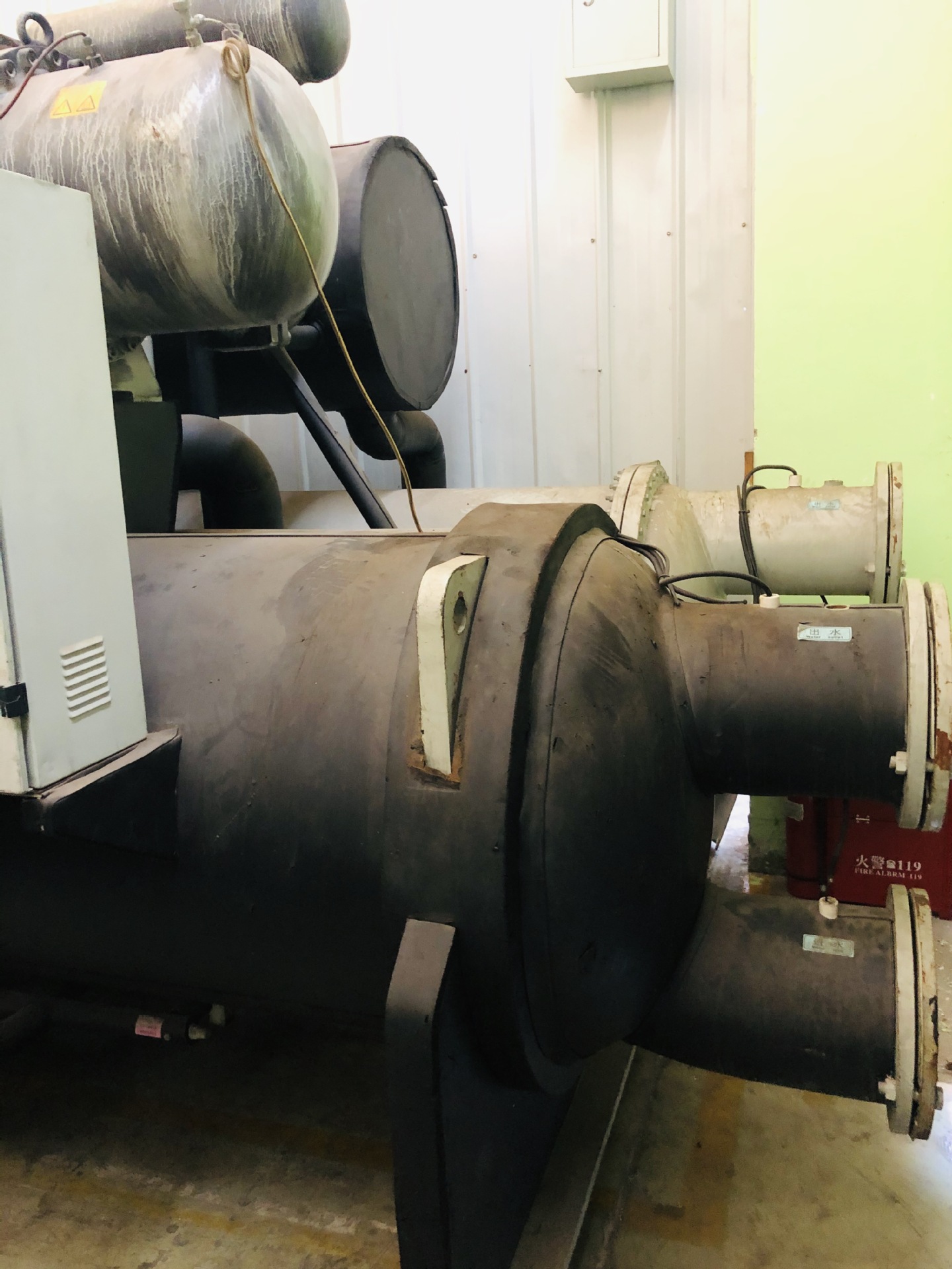 富田二手螺杆机SNOWING-B-640P-2冷水机组642RT冷吨2260kw制冷量