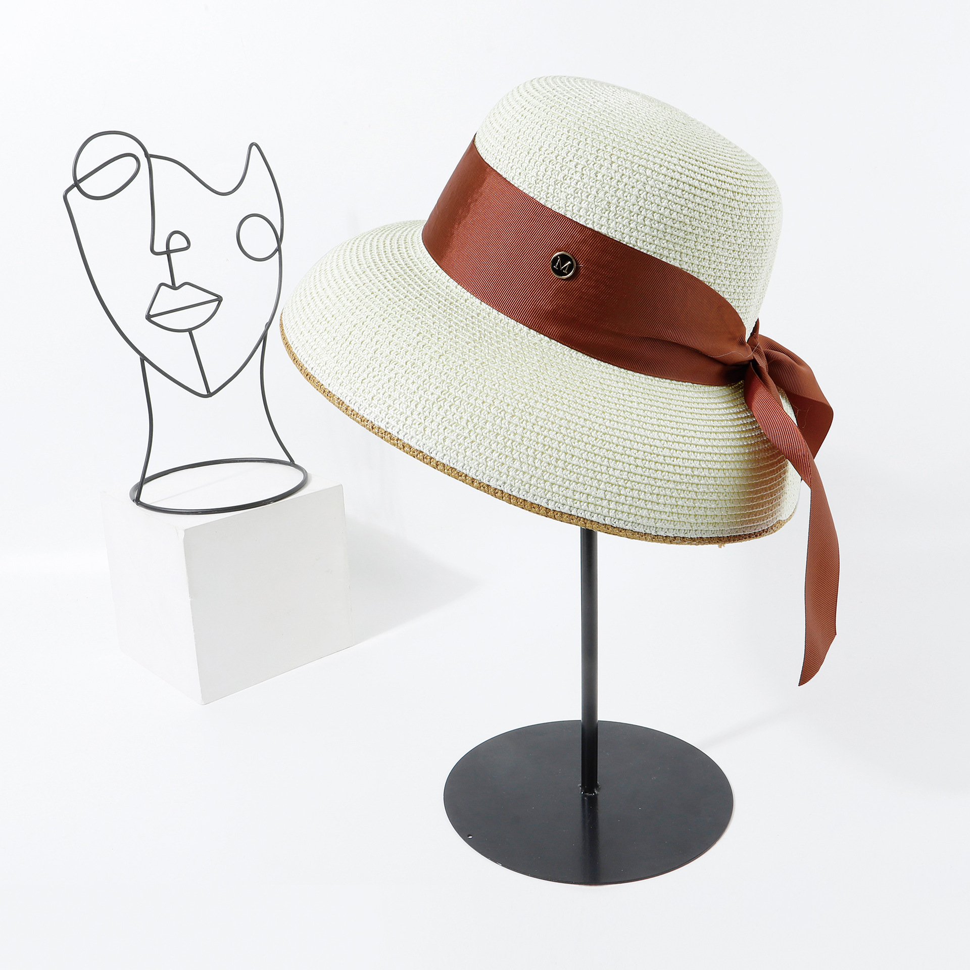 Classic Fashion French Flat-top Beach Straw Hat Women Pot Cover With Bow Knot Sunscreen Sun Hat Nihaojewelry display picture 2