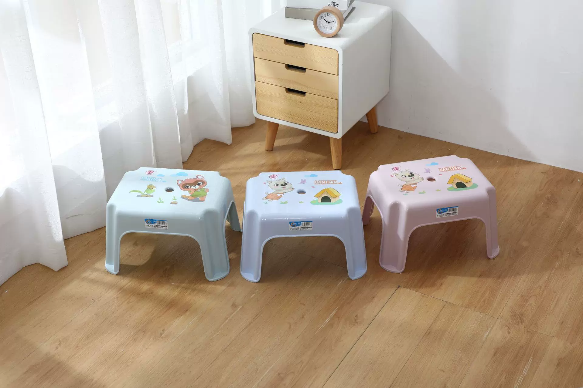 供应幼儿园塑胶小凳子2408#大长方椅四脚塑胶儿童椅 新款印花方椅