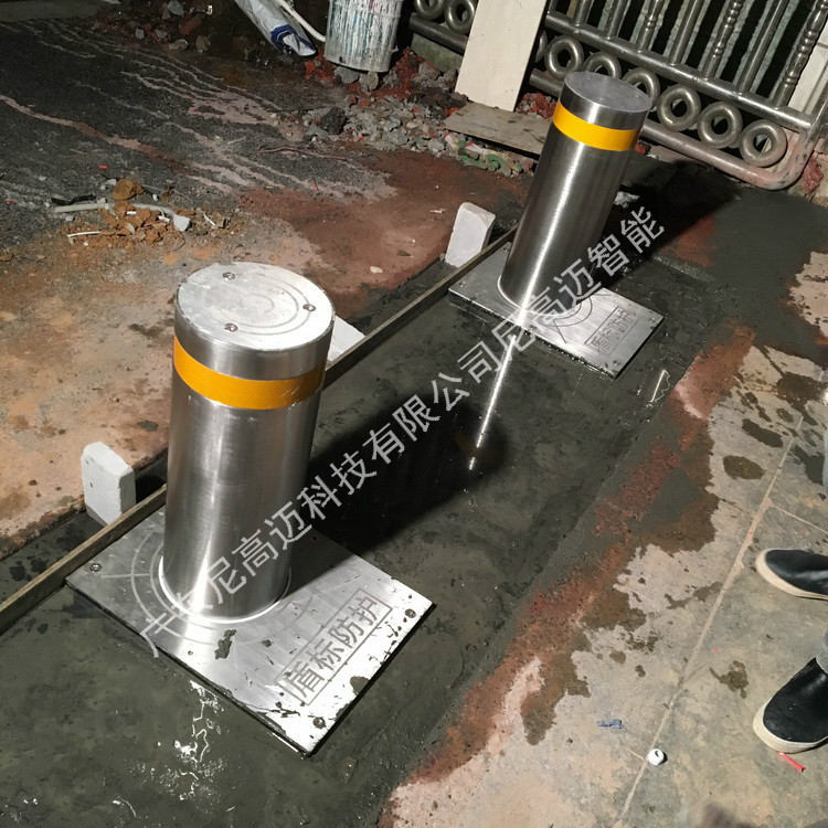 广州电子技术学校-升降护柱安装21g