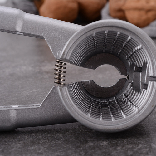 Aluminum alloy funnel walnut clip retail small supplies fruit opener walnut pliers nut clip Yiwu Department Store