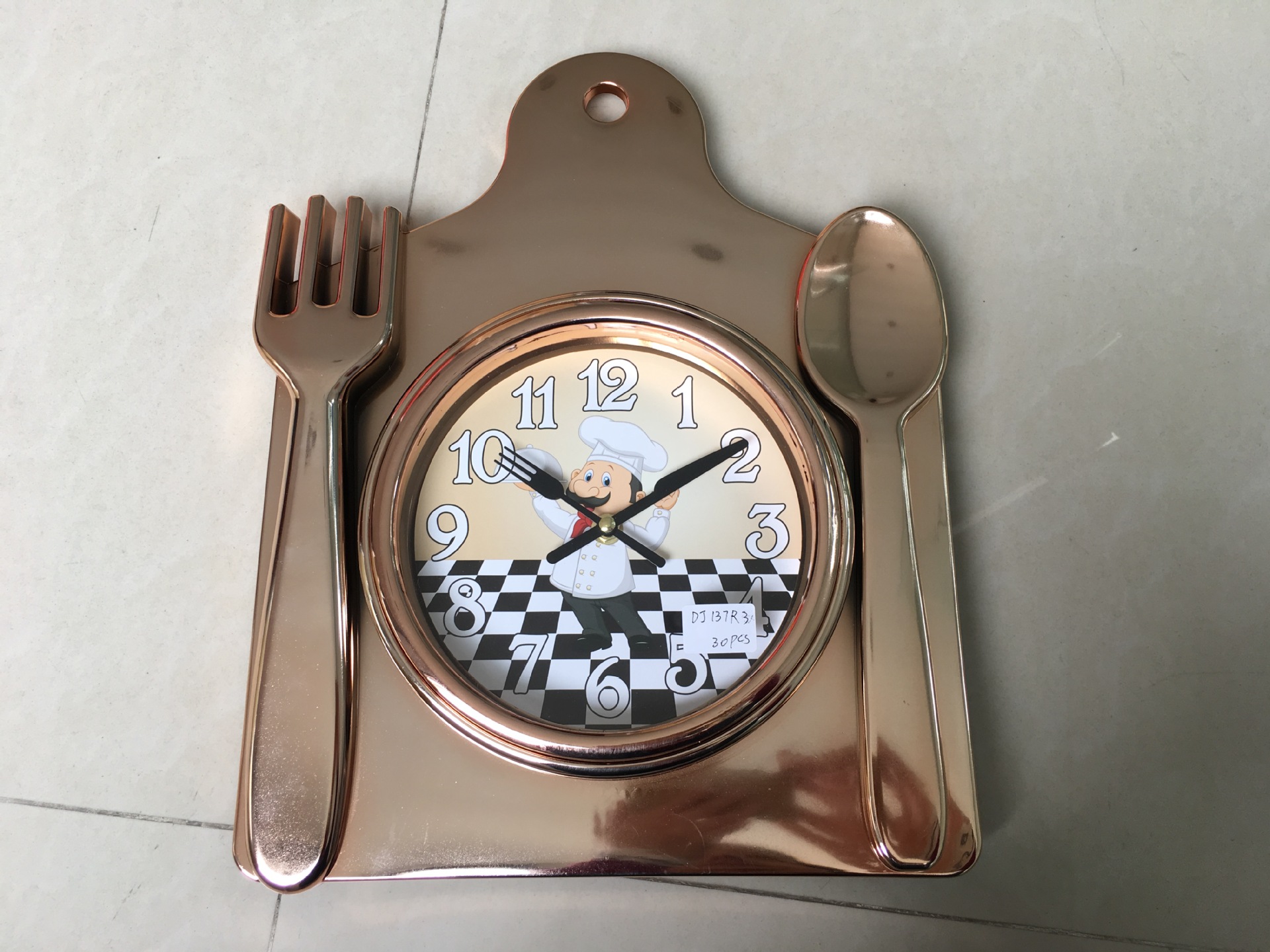 Reloj creativo con forma de filete - Diseño de utensilio de cocina - Popular y novedoso - Venta al por mayor de fábrica