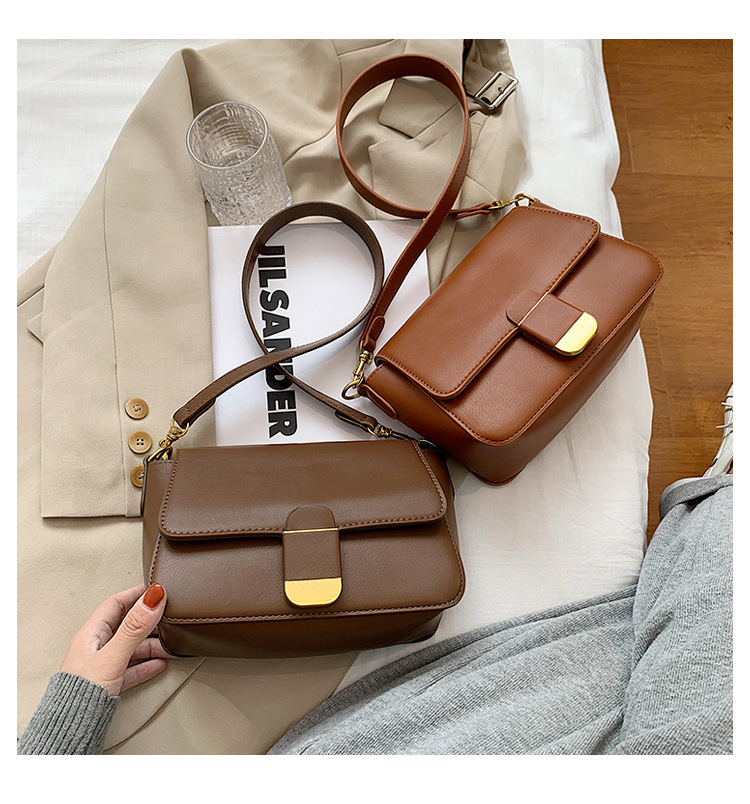 Simple Autumn And Winter New Fashion All-match Messenger Single Shoulder Small Square Bag display picture 13