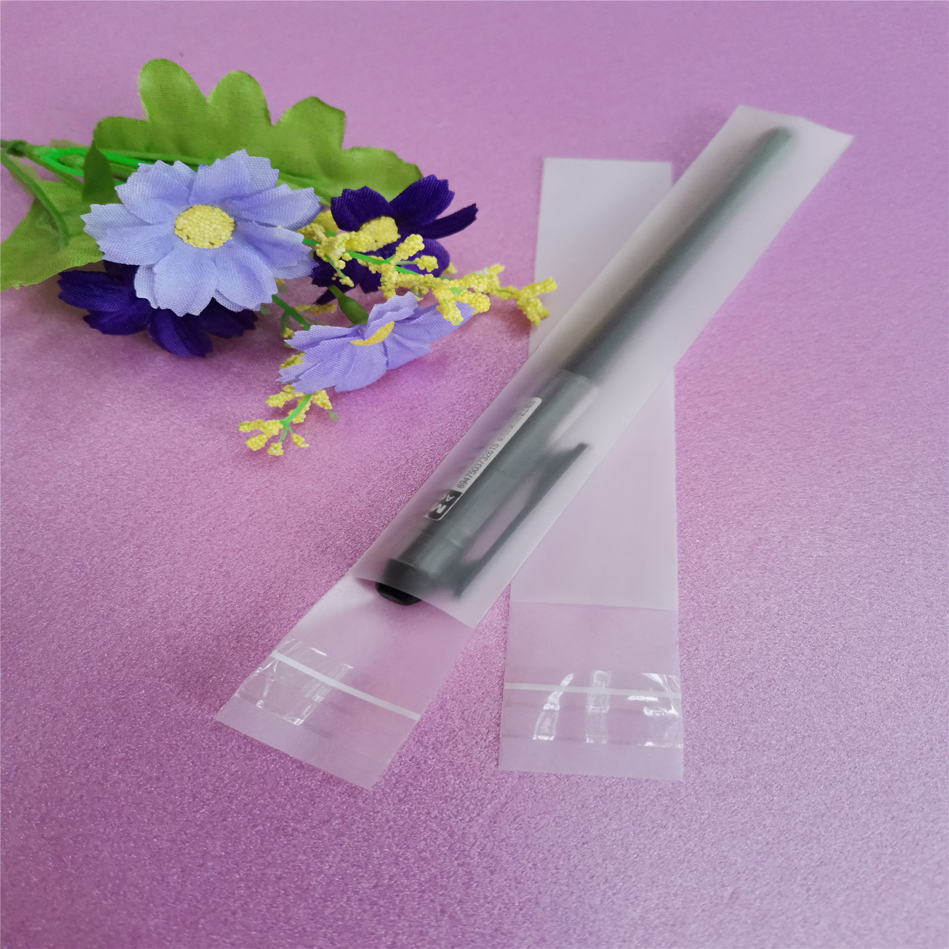 Matte transparent disposable plastic materials set