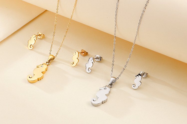 stainless steel necklace and earrings two-piece new creative seahorse animal jewelry