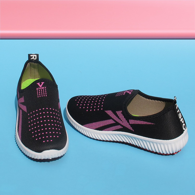 8652744251_1760441777