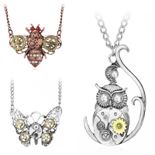 European and American steampunk heart-shaped mechanical gear necklace retro insect owl clavicle necklace manufacturers wholesale