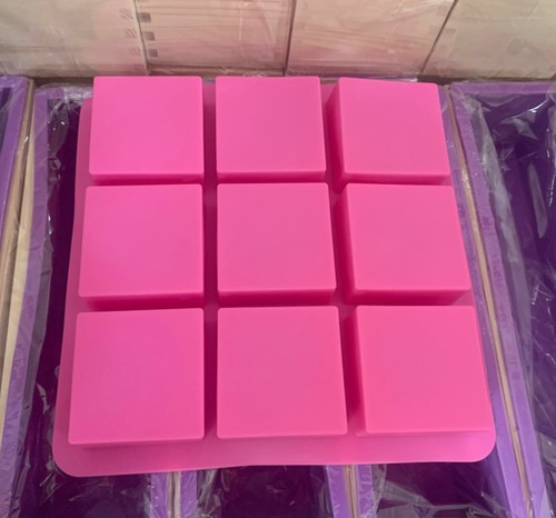 Nine-hole square handmade soap mold, right-angled square mold 6*6*3CM, about 120 grams of soap output, cake mold