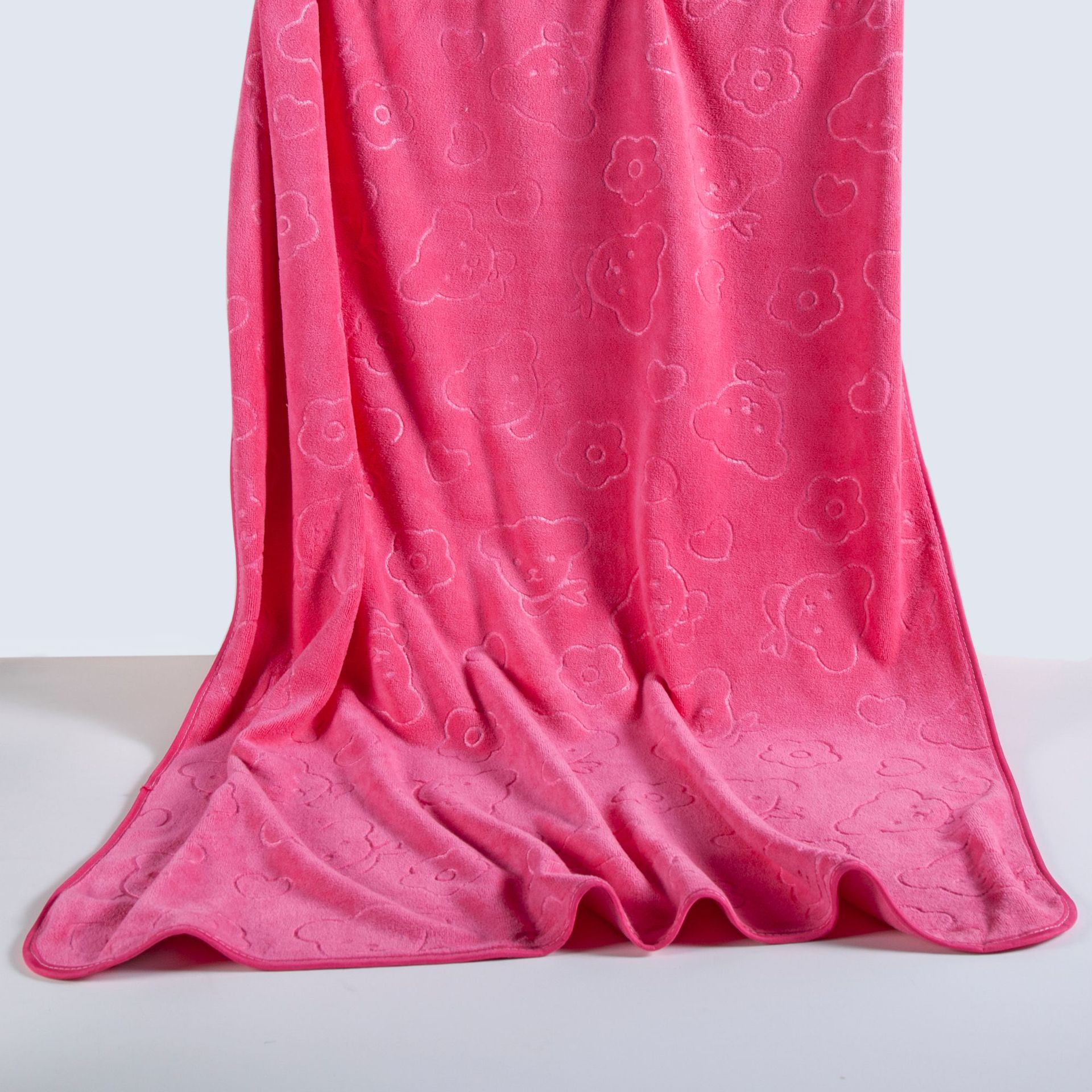 超细纤维压花浴巾毛巾