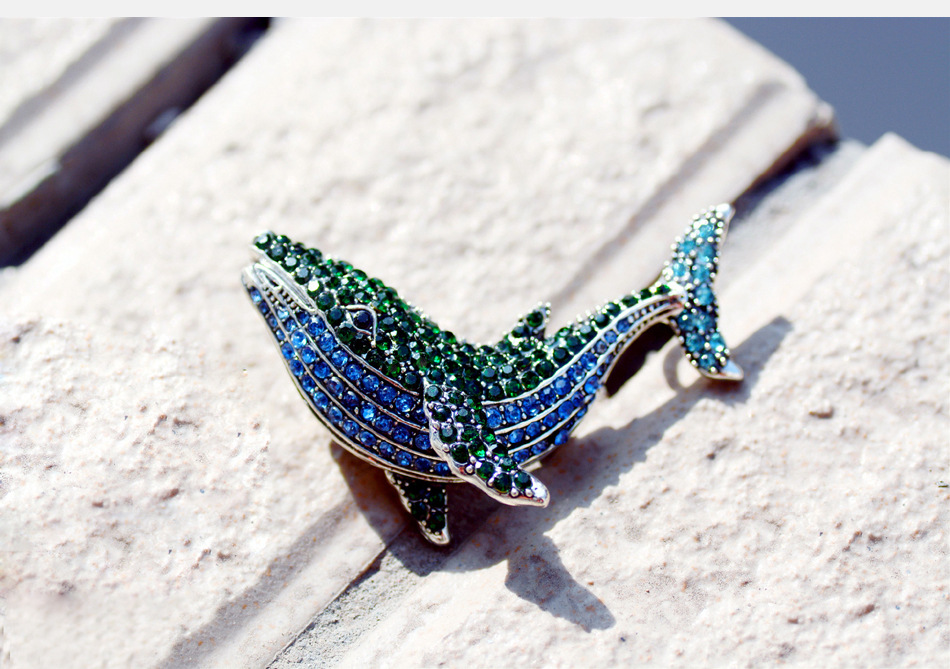Alloy Material Shiny Pin Whale Alloy Inlay Rhinestones Unisex Brooches