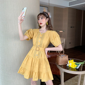 韩国东大门女装2020夏季新款淡黄色荷叶边a字大摆拼接显瘦连衣裙