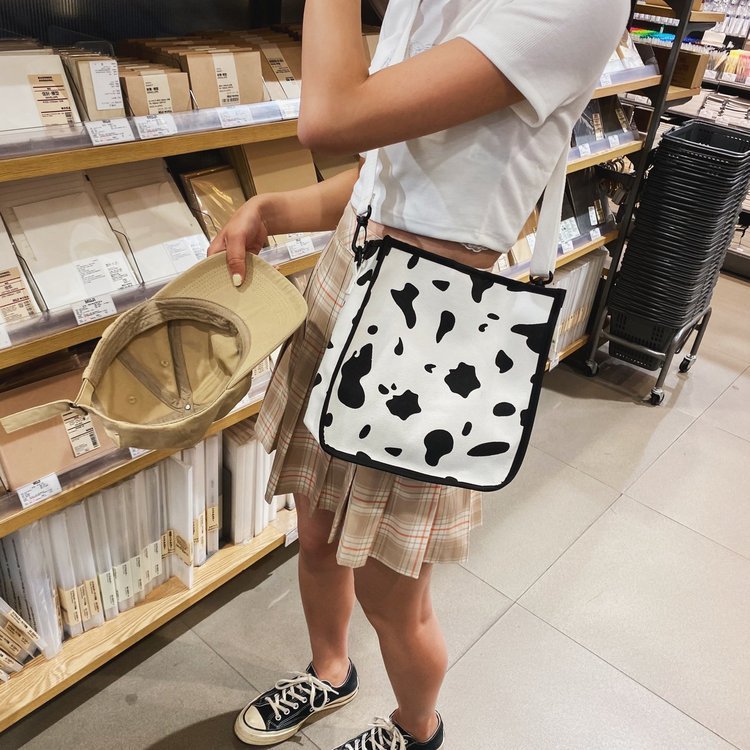 Fashion Students Creative Funny Personalized Cow Print Small Bag  Wholesale Nihaojewelry display picture 83