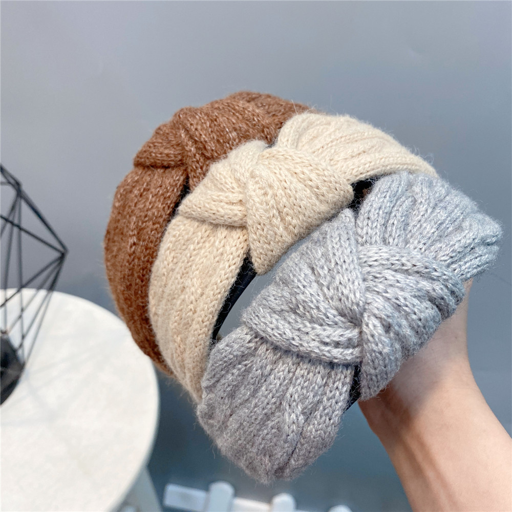 Korean  Woolen Knitting Twisted Headband display picture 15