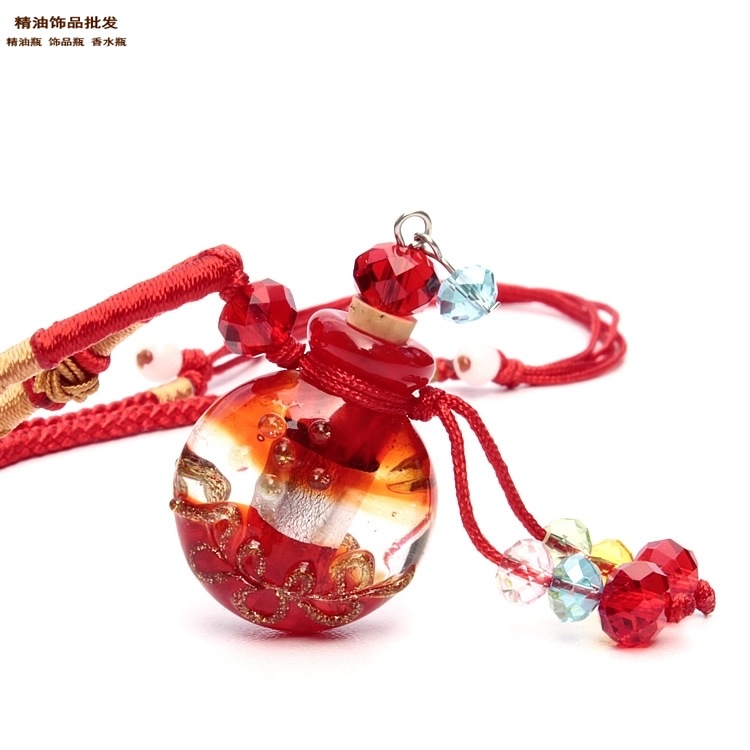 中国精油饰品网红色扁圆双扣绳巴洛克琉璃瓶项链2.jpg
