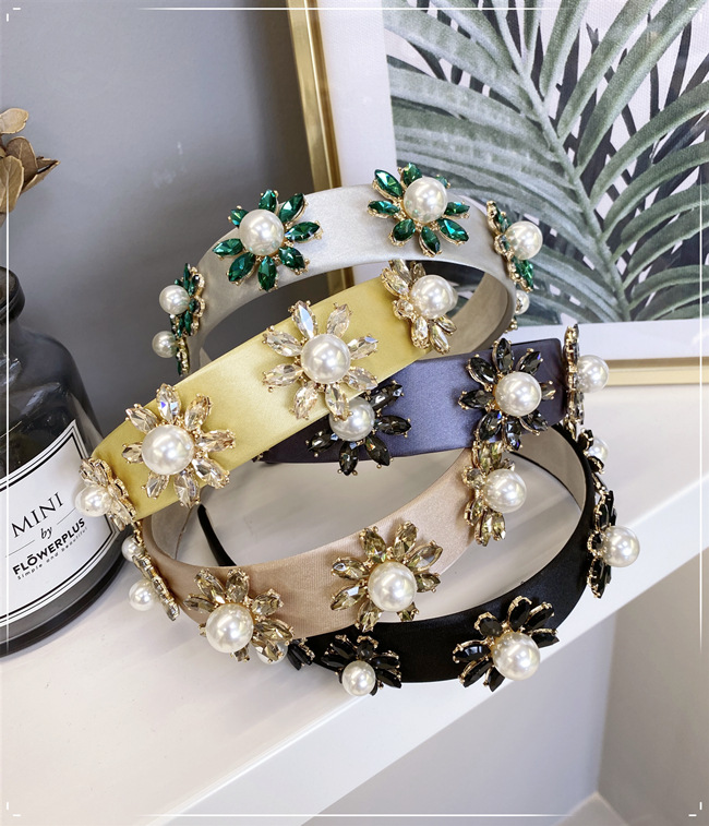 Korean New Baroque Headband Solid Color Satin Diamond Pearl Flower Headband Nihaojewelry Wholesale display picture 17