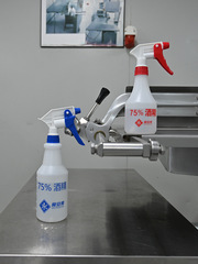 Factory Direct Sale Food Safe Grade Plastic Alcohol Spray Bottle 650ml Storage Bottle Plastic Spray Manual