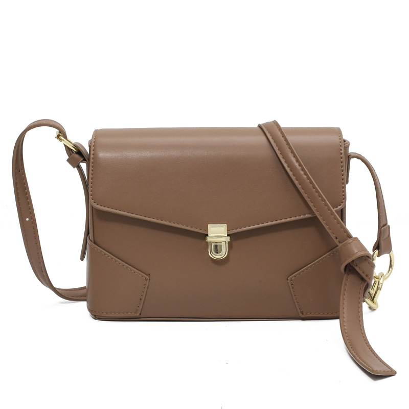 Bolso Retro Cuadrado Pequeño En Color Liso display picture 2