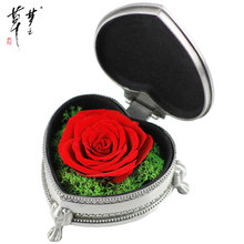 永生花禮盒玫瑰心形金屬首飾盒亞馬遜	情人節的禮物批發真花跨境