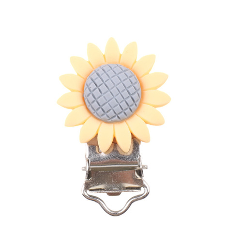 AliExpress baby pacifier clip cartoon resin shiny baby's breath baby clip toy anti-drop clip accessories