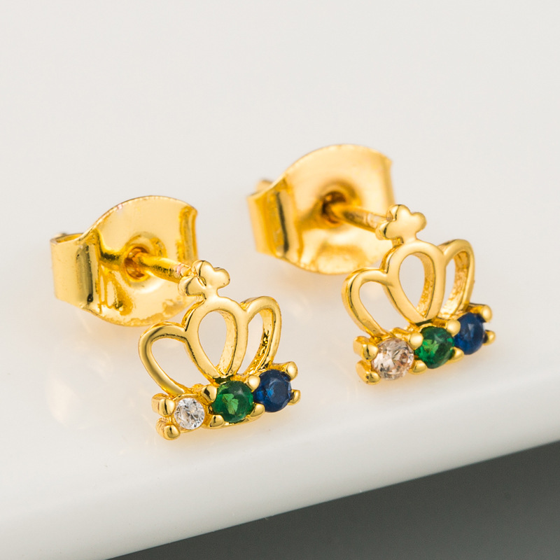 Fashion Temperament Hollow Crown Earrings Micro-set Zircon Earrings Small And Charming Wild Earrings  Wholesale Nihaojewelry display picture 3