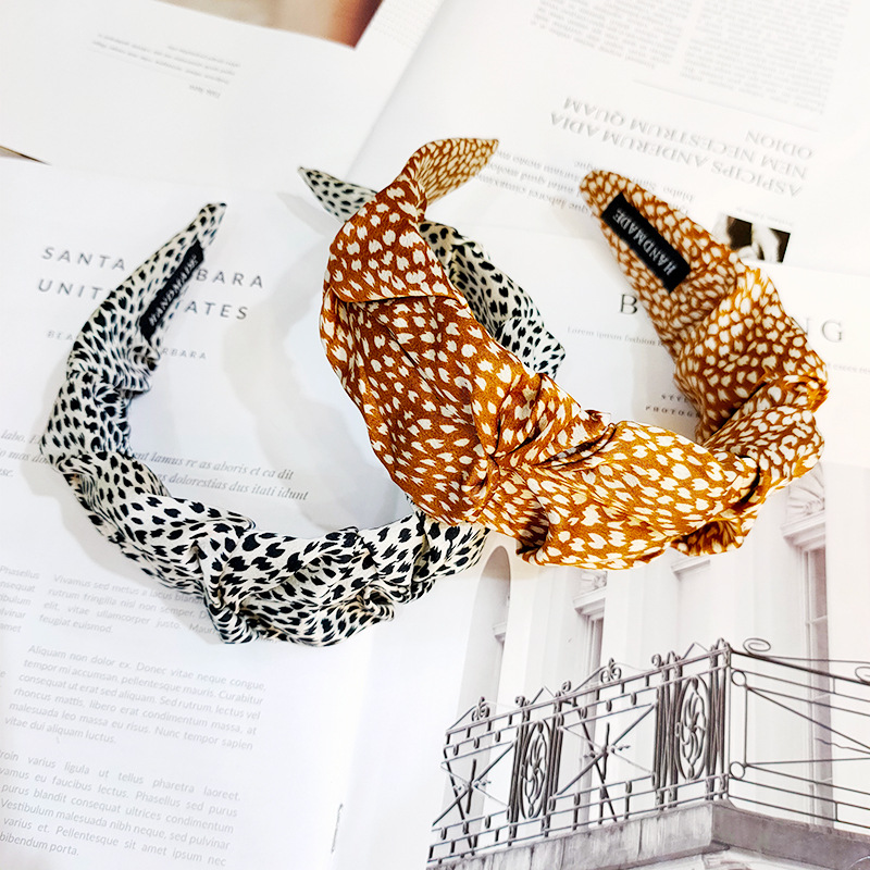 Korean Retro Leopard Pattern Wide-brimmed Fold Headband Simple High-end Fashion Bud Hairpin Wholesale Nihaojewelry display picture 4