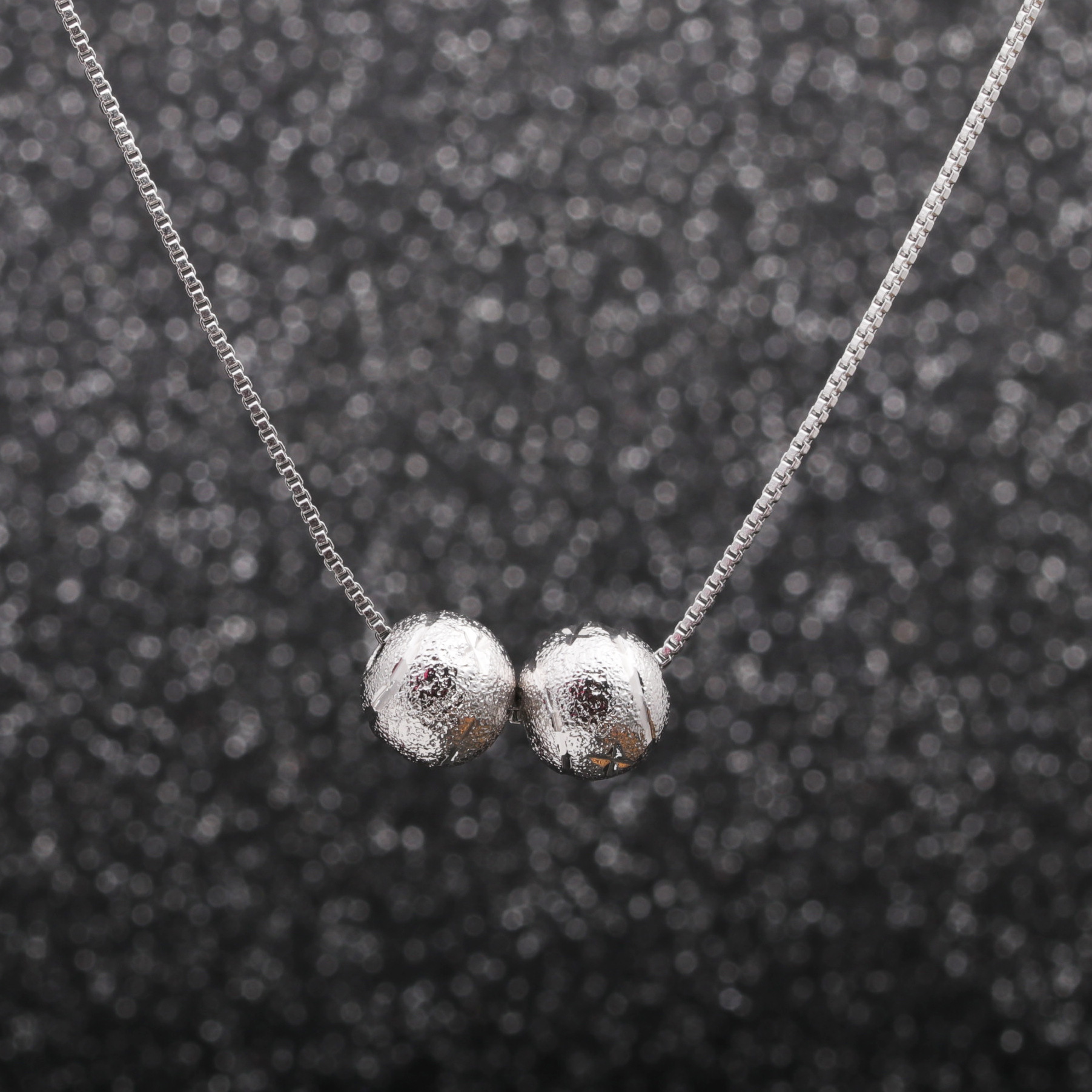 8mm Diamond Ball Necklace display picture 5