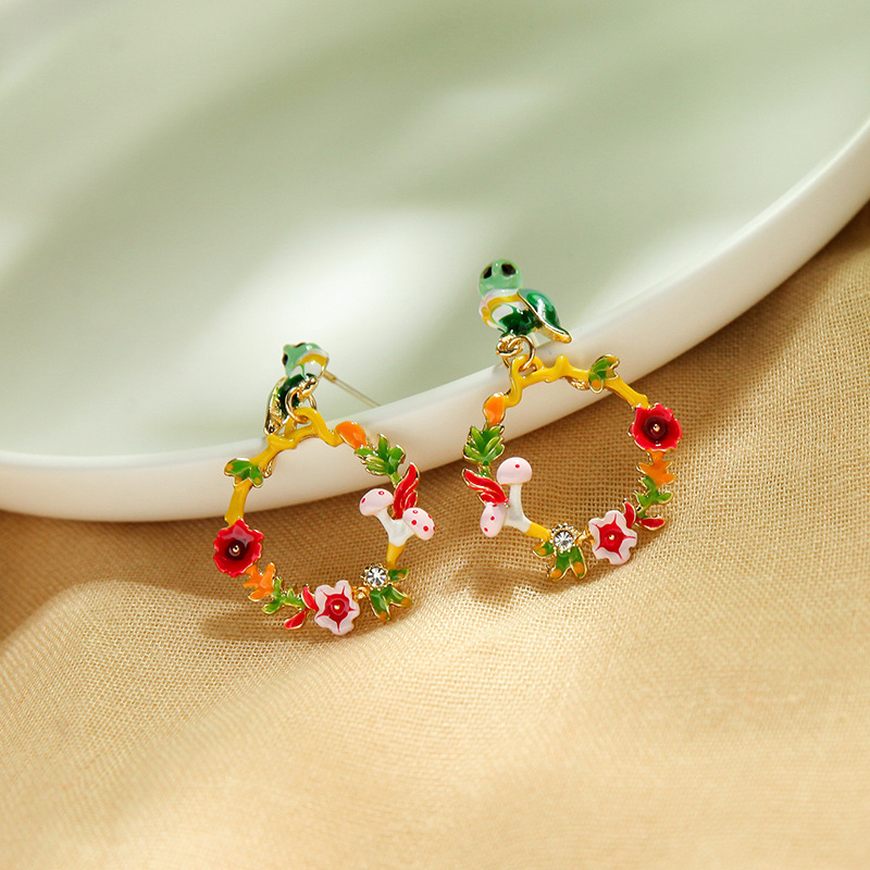 Creative Enamel Glaze Owl Earrings Simple Earrings Flower Ear Studs Wholesale display picture 5