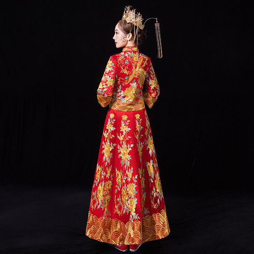 Bridal Chinese Wedding dress show photos shooting phoenix  wedding dressfor bride ancient qipao wedding dress