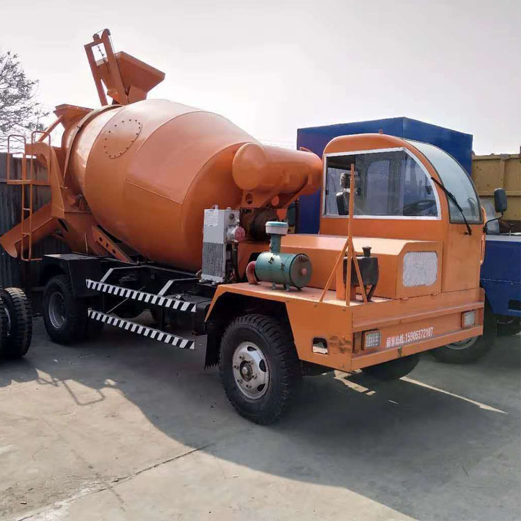 供应四不像轮式搅拌车 全地形履带式搅拌车 自卸湿料运输车