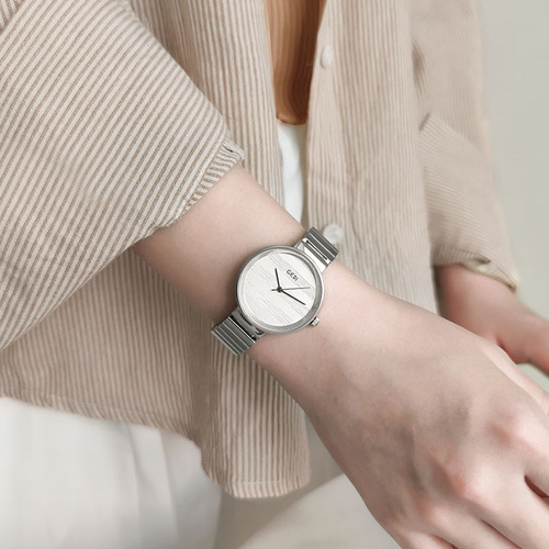 Goldie 2020 new simple fashion retro small gold watch chic literary student ladies watch women's watch waterproof