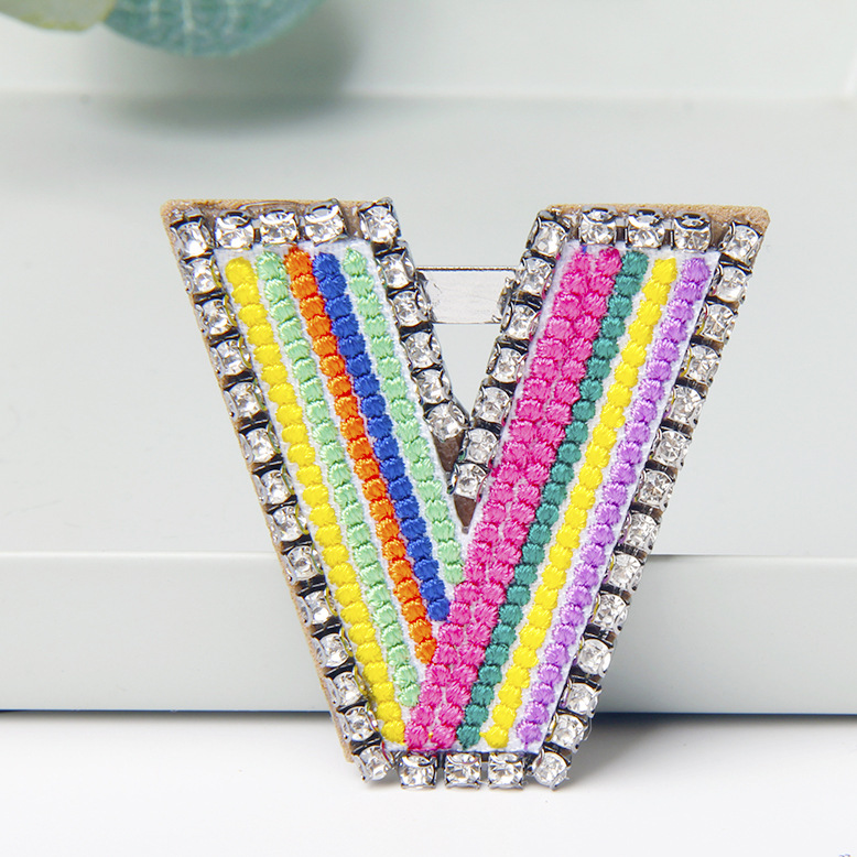 Simple Style Letter Rhinestone Embroidery Women's Brooches 1 Piece display picture 31