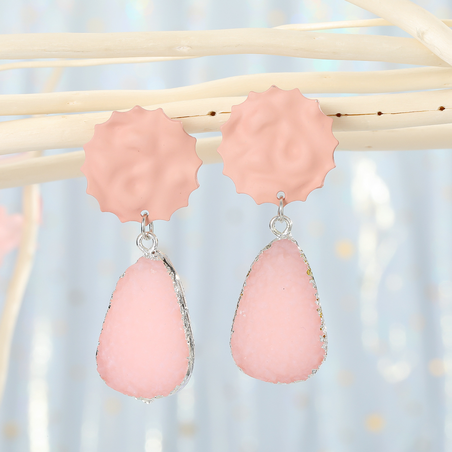 Korean Exaggerated Natural Stone Round Jelly Color Earrings For Women Wholesale display picture 3