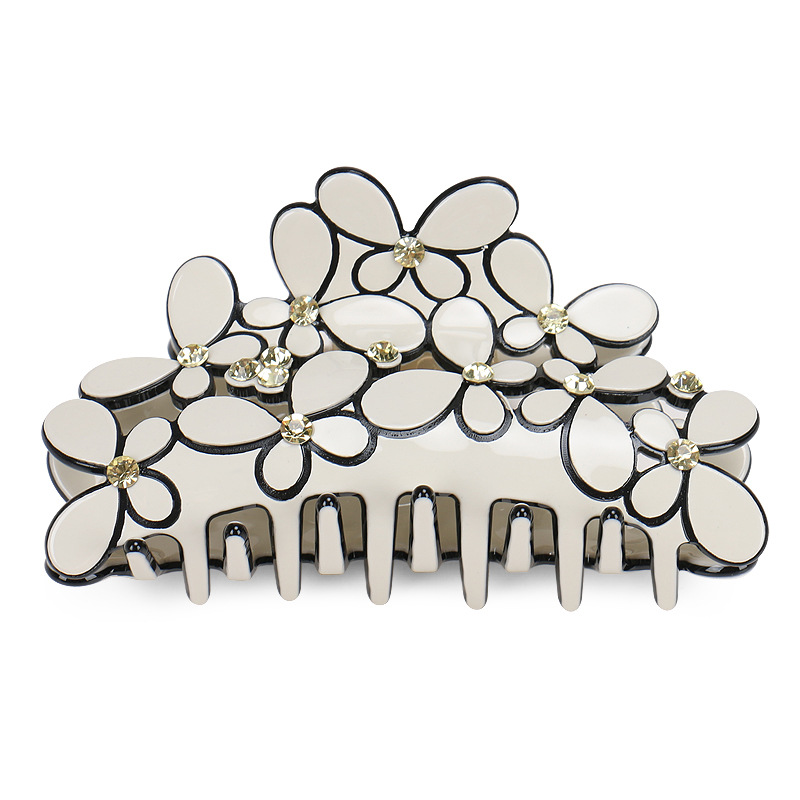 Fashion Butterfly Acetic Acid Sheets Hollow Out Inlay Rhinestones Hair Claws 1 Piece display picture 3