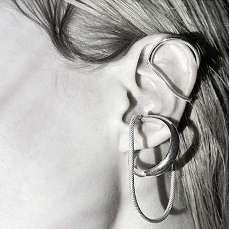 Exagéré En Métal Sans Trous Clip Boucles D&#39;oreilles Punk À La Mode Rétro Neutre Clips D&#39;oreille En Gros Nihaojewelry display picture 2