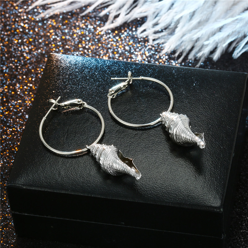 New Fashion Natural Shell Earrings Silver Shell Earrings Earrings Wholesale display picture 2