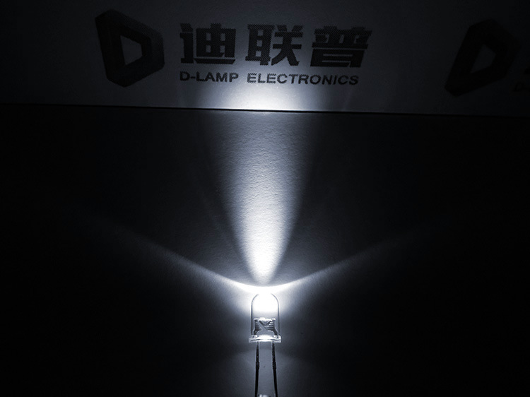 F5 round head 8000K white light light -1