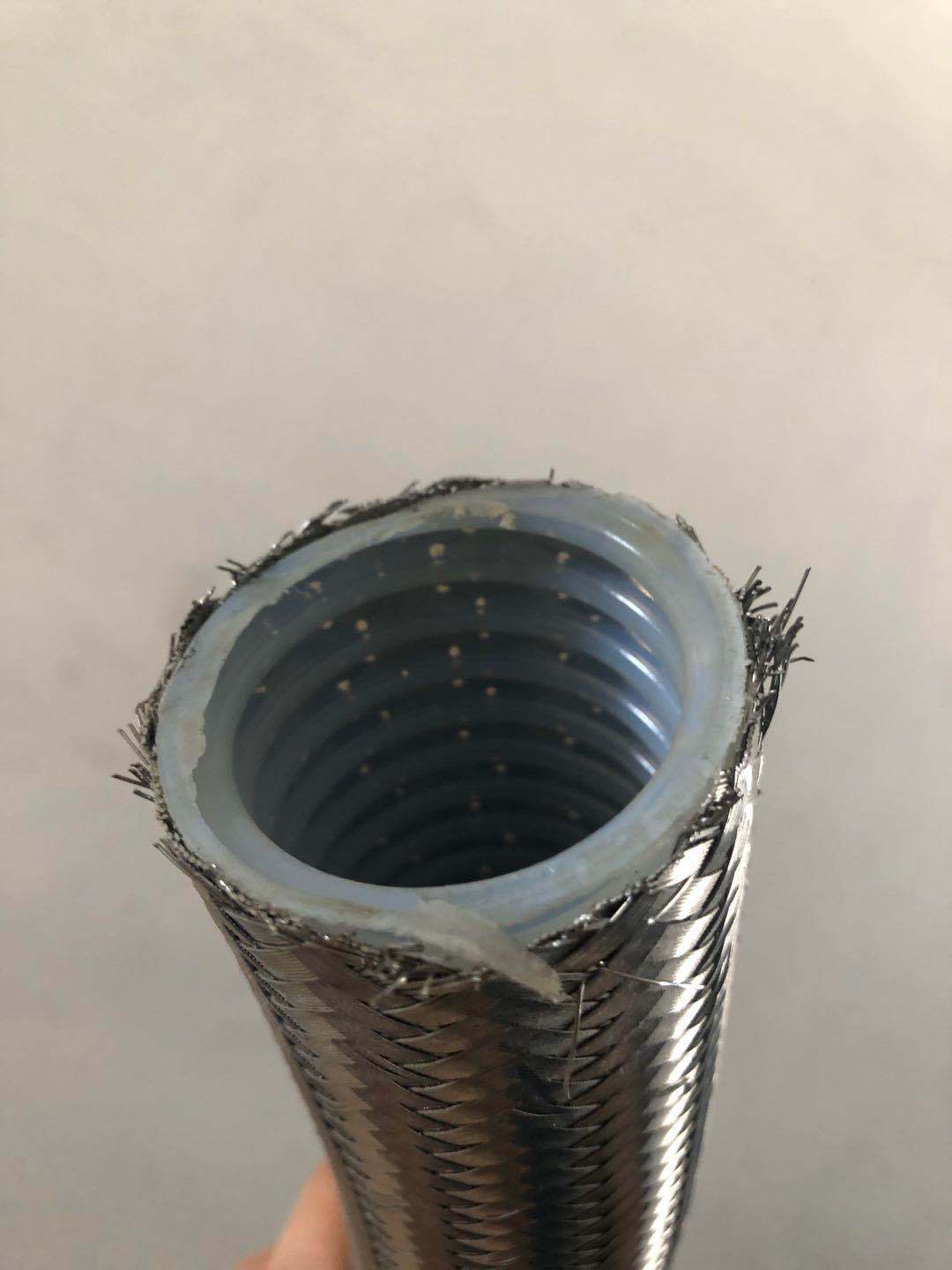 回旋状PTFE铁氟龙软管  内壁波纹状  绝缘耐火 抗老化性强