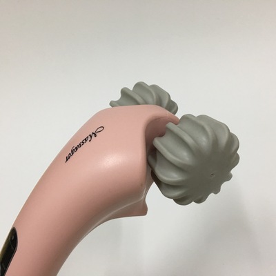 电池款手持按摩震动滚轮按摩器家用背部肩部腿部滚轮振动按摩器