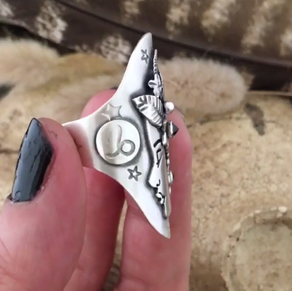 1953f6abf22cda31f0c09abc299e8e