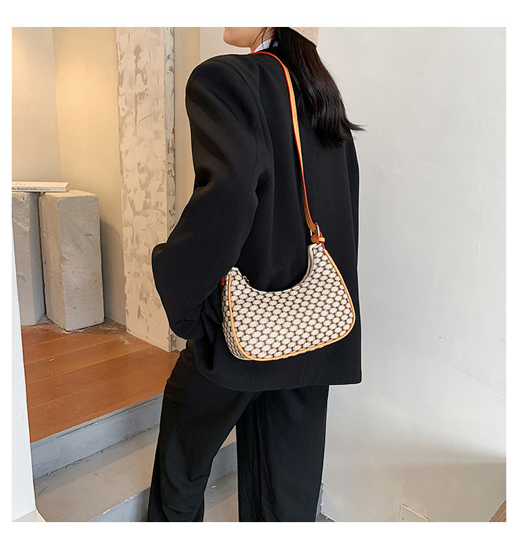 New Trendy Fashion Texture One-shoulder Wild Bag display picture 7