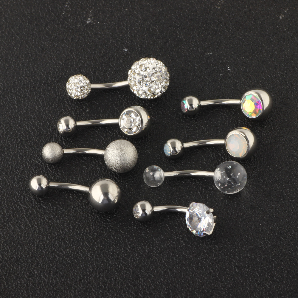 16G labret stud size and finish detail