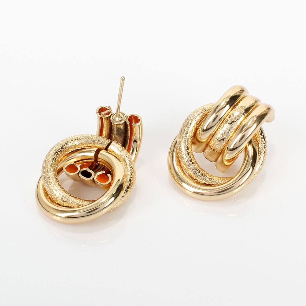 New Fashion Round Geometric Metal Street Earrings For Women Wholesale display picture 2