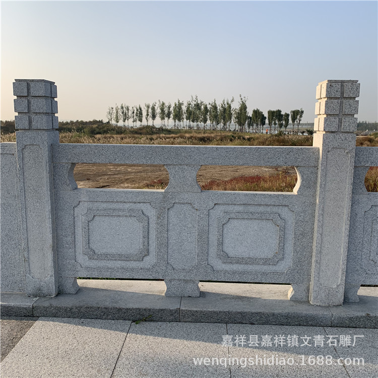 Customized Landscape River Stone Railings, Granite Railings, Wenqing Stone Railings, Strong and Neat, Large Quantity, Favorable Price