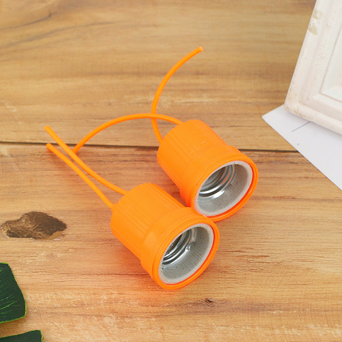 E27 screw ceramic waterproof lamp holder copper wire suspended flame retardant soft rubber lamp holder E27 lamp holder lamp holder wholesale