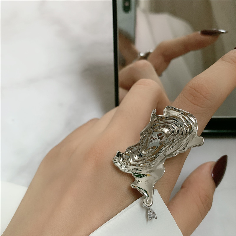 Dark Metal Geometric Irregular Abstract Opening Ring Wholesale display picture 5