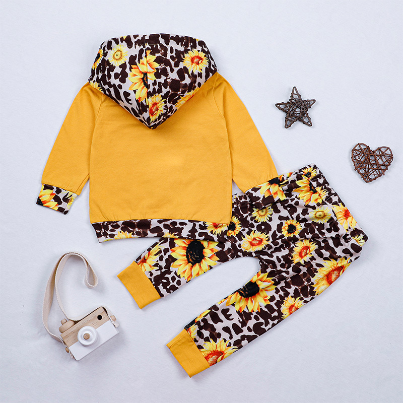 2020 Printed Baby Suit Autumn Letter Romper Trousers Two-piece Hooded Long-sleeved T-shirt + Pants Children's Clothing display picture 3