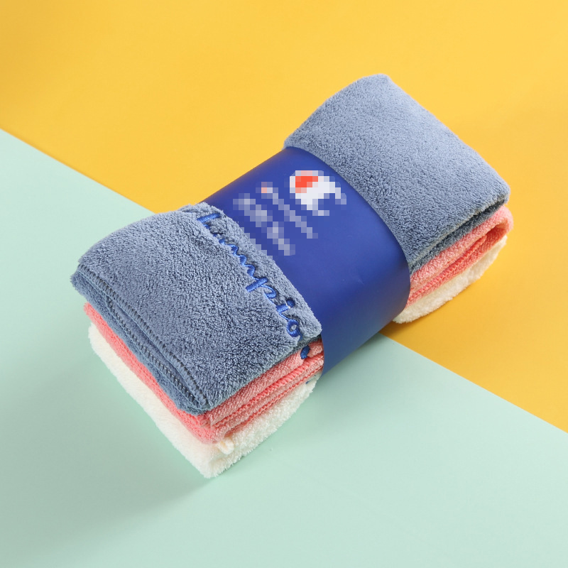 12597570368_1917684047