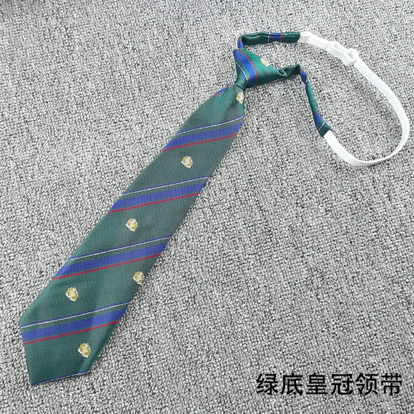 Green bottom change of crown tie